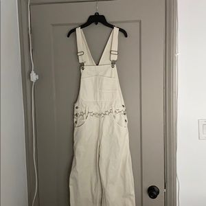 Brandy Melville cream overalls with star belt